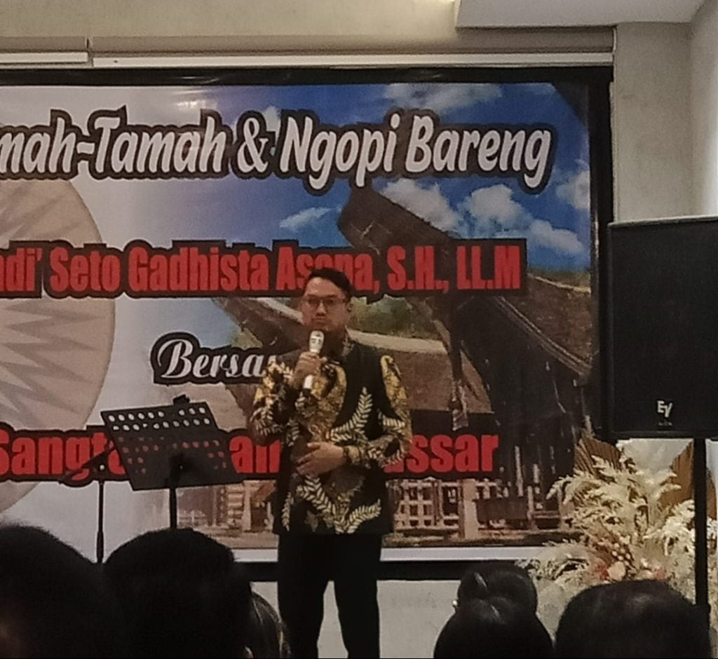 Mantan Bupati Sinjai, Andi Seto Asapa, dalam acara Ramah-tamah dan Kopi Bareng dengan Sangtorayan Makassar di Cafe Kopi Tiam, Jl. Amanagappa, Makassar. (dok.ist)