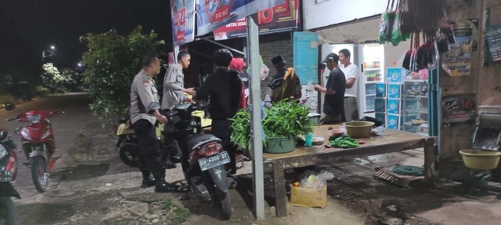 Patroli Siskamling Polres Maros Wujudkan Keamanan Lingkungan yang Kondusif di Malam Hari