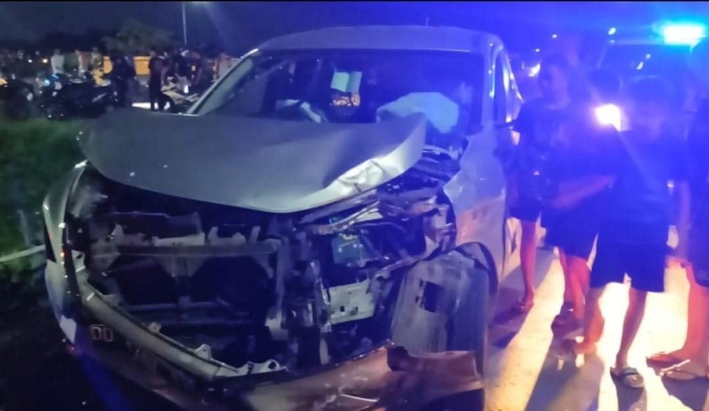 Dua Mobil dan Satu Motor Tabrakan Beruntun di Jalbar Maros, Polisi Olah TKP